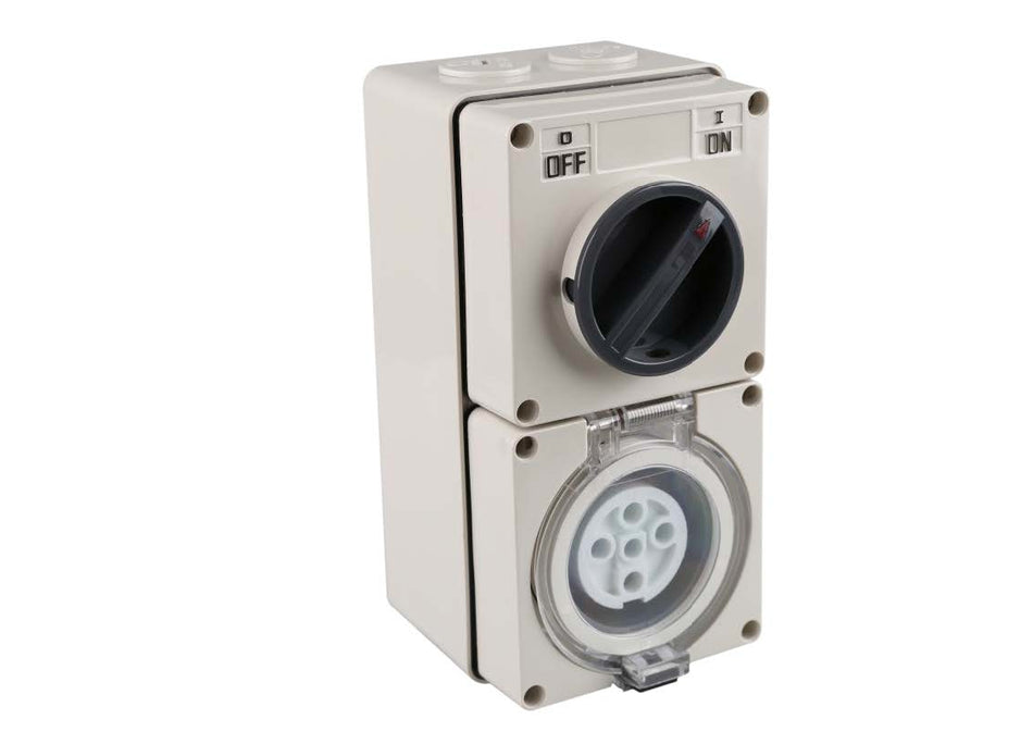 NLS 30497 | 66CV550 | 5 Pin 50Amp Switched Socket Outlet IP66