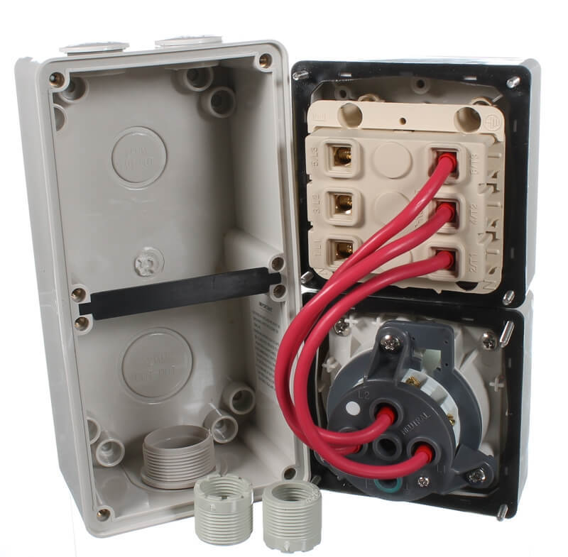 NLS 30495 | 66CV532 | 5 Pin 32Amp Switched Socket Outlet IP66