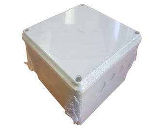 ADAPTABLE-BOX-W/KNOCKOUT-150X150X50MM